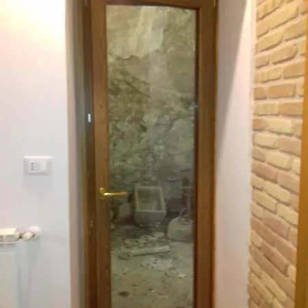 La Grotta Incantata Apartment *